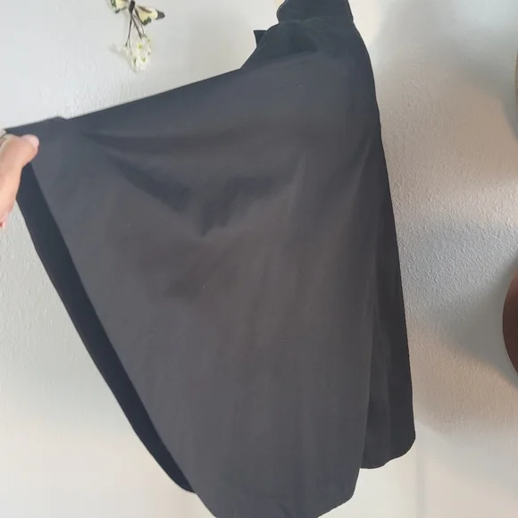 BCBGENERATION BLACK LIGHTWEIGHT PONCHO CAPE FRONT BUTTON SZ XS - Picture 10 of 16